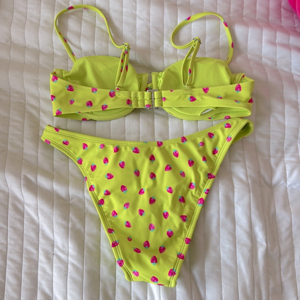 Target Bikini Set - Picture 2 of 3